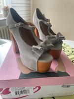 Jeffrey Campbell Leder Plateau Absatz , grau, Gr.37 , neu Nordrhein-Westfalen - Soest Vorschau