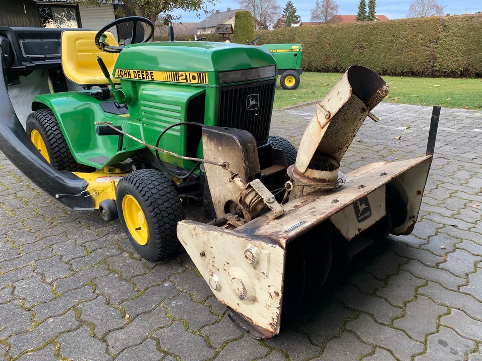 John Deere Patio 110,112,200,208,210,212,214,216  37a Schneefräse in Schernfeld