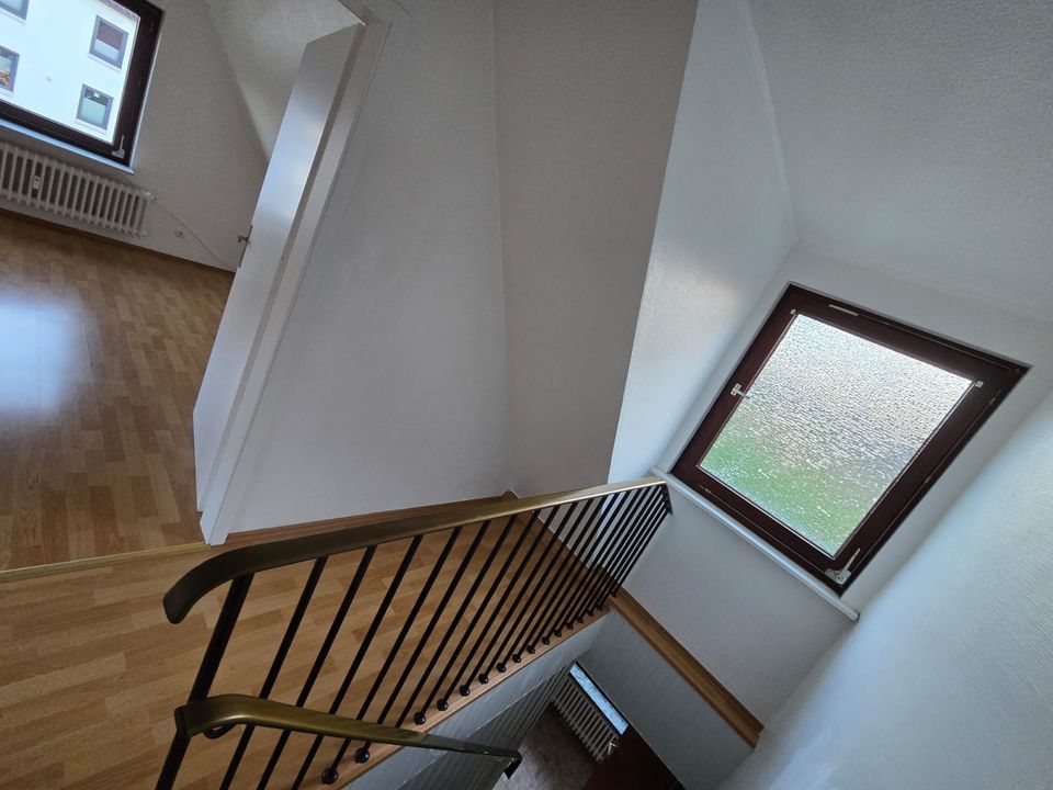 Wohnung im ersten Stock mit schönem Rasen(offen für Besichtigung) in Buxtehude