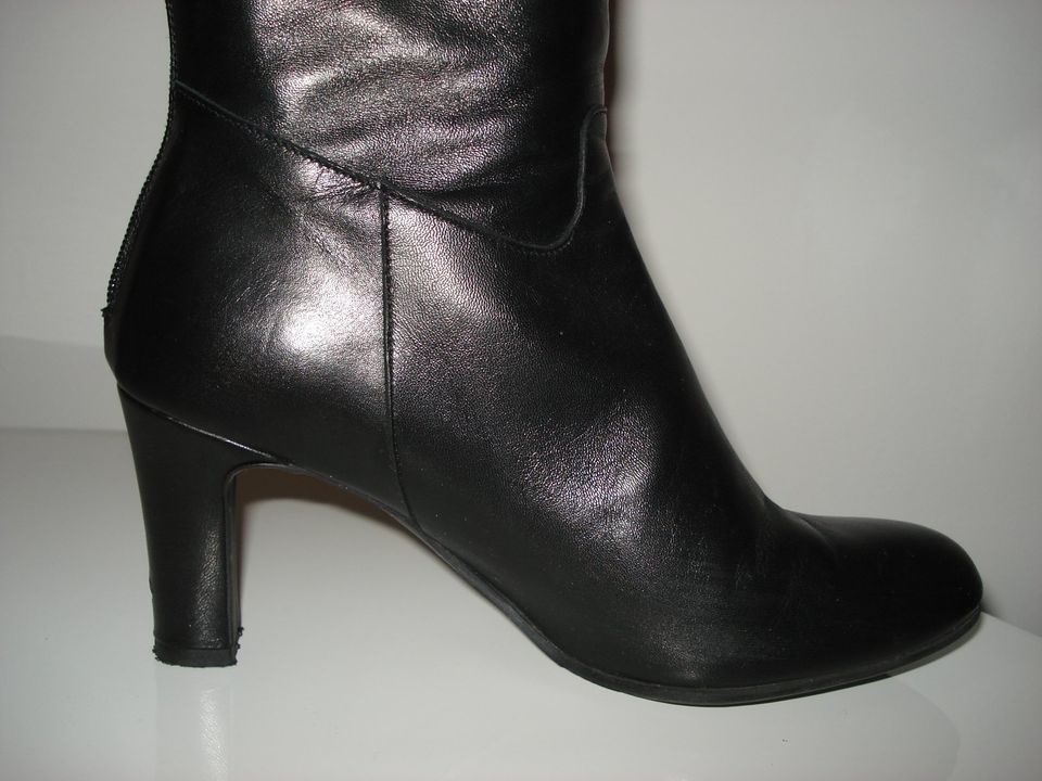 Damen Stiefel Reißverschluss hinten TIZIAN Größe 37,5 Leder schwa in Berlin  - Mitte | eBay Kleinanzeigen ist jetzt Kleinanzeigen