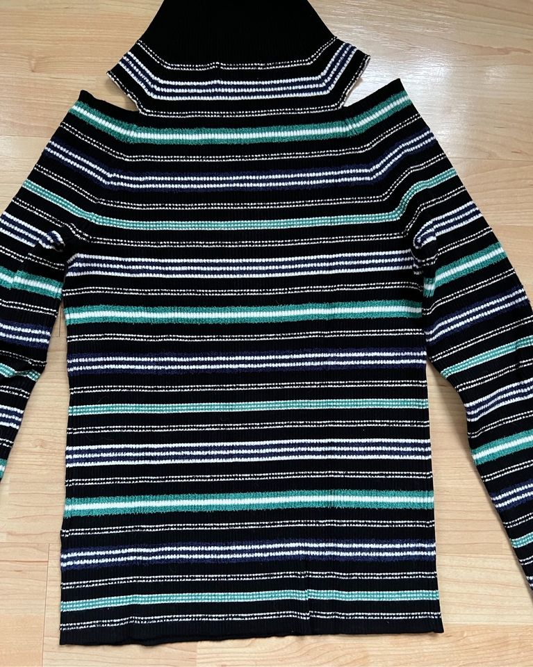 Pullover von Calvin Klein Jeans,Gr.S,Neuwertig,schwarz/gestreift in Sprockhövel