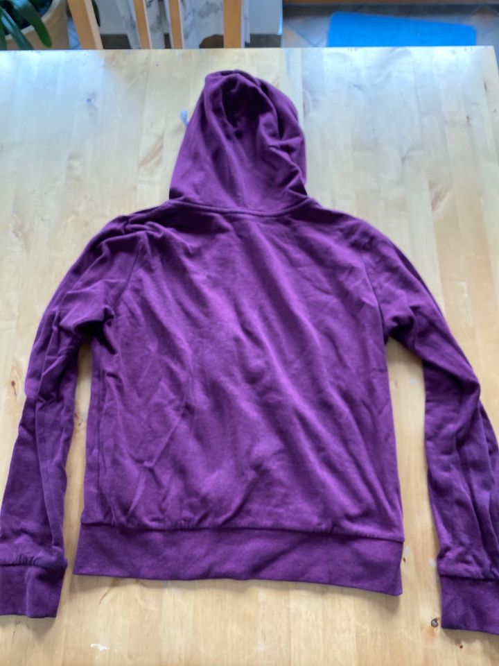 H & M Hoodie Damen S weinrot in Holzkirchen