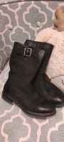 Clarks Biker Stiefel Boots Gr. 37,5 37 Leder schwarz top Niedersachsen - Cremlingen Vorschau