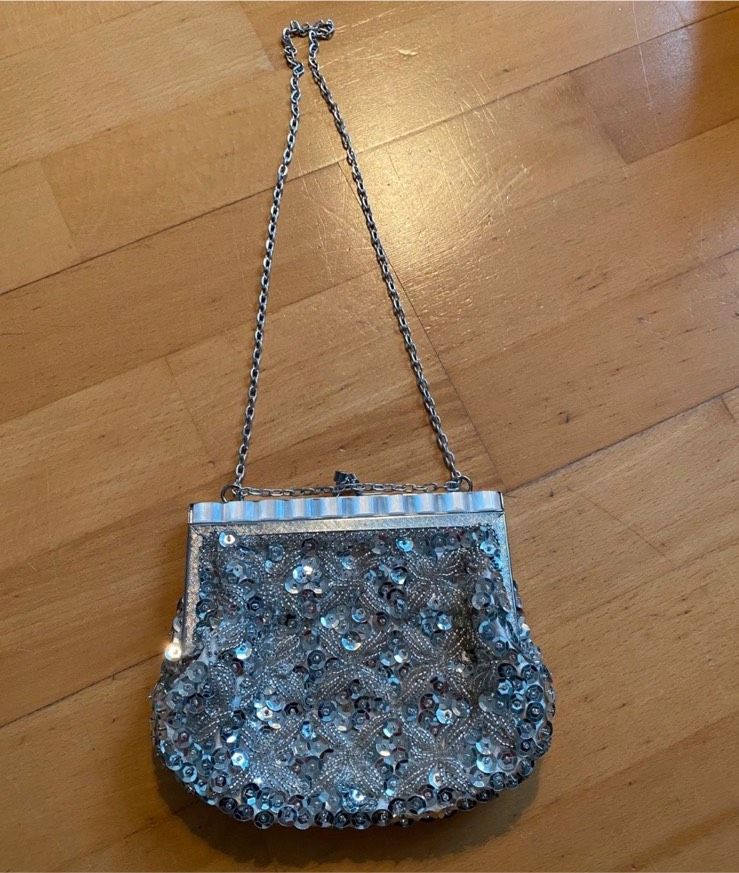 Pailletten Damen Handtasche Abendgaderobe Silber elegant in Bad Salzuflen