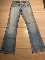 Jeans mit Schlag Größe 26 Niedersachsen - Westerstede Vorschau