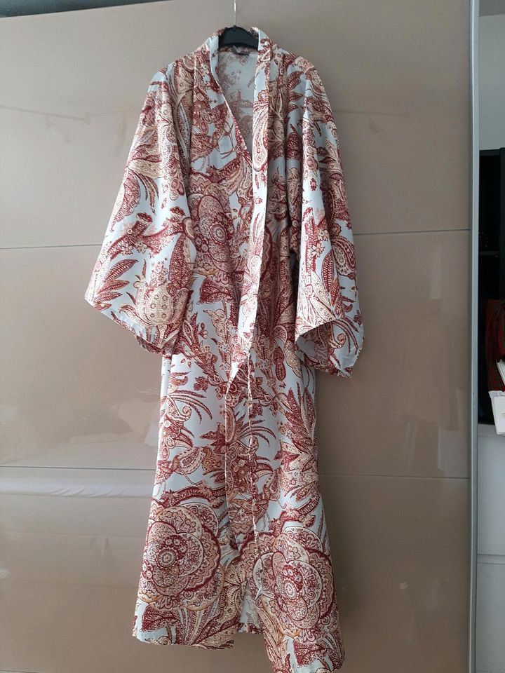 Kimono von der Marke ZUCCHI in Größe L/XL in einer tollen Farbe in Tholey