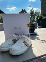 Dior Calfskin Sneaker 37,5 White&Nude Schleswig-Holstein - Neumünster Vorschau