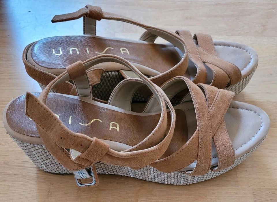 Unisa Keilabsatz Sandalen in Schwäbisch Gmünd