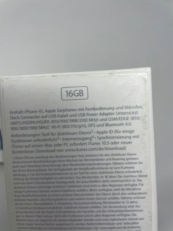 iphone 4s 16GB mit Qi-Ladeschale in Lüdenscheid