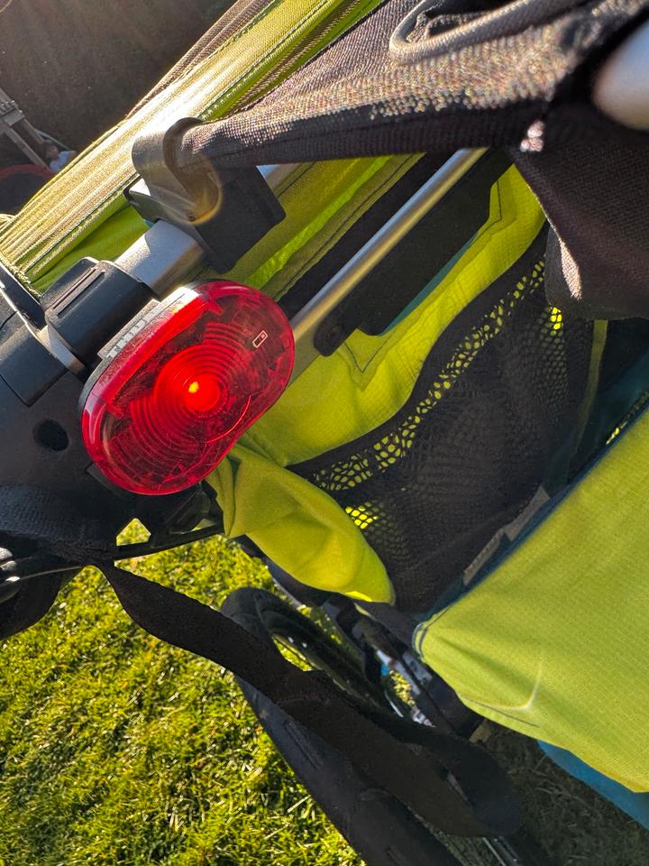 Thule Chariot Sport 2 in blau grün mit Zubehör zu verkaufen in Ritterhude