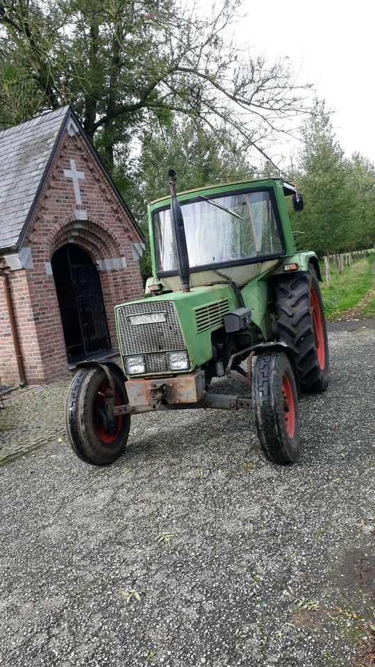 Deutz ihc   john deere mb trac in Selfkant