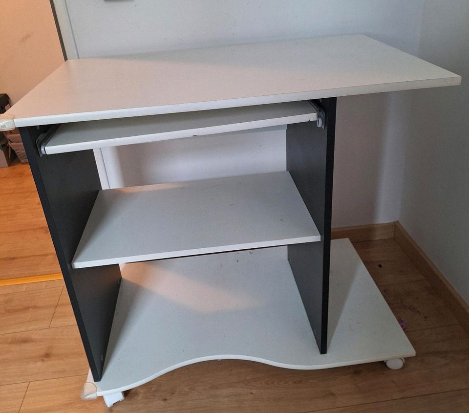 PC Tisch Schreibtisch weiß schwarz in Siegen