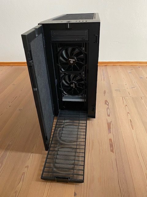 Workstation AMD EPYC 64 GB RAM mit Wasserkühlung (8 Ram Module) in Waldenburg