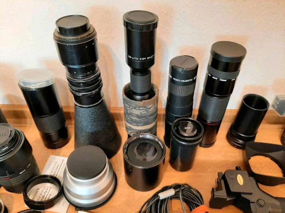 Kamera Minolta, Objektive, Blitz, Filter, Zubehör Sammlung in Großenlüder