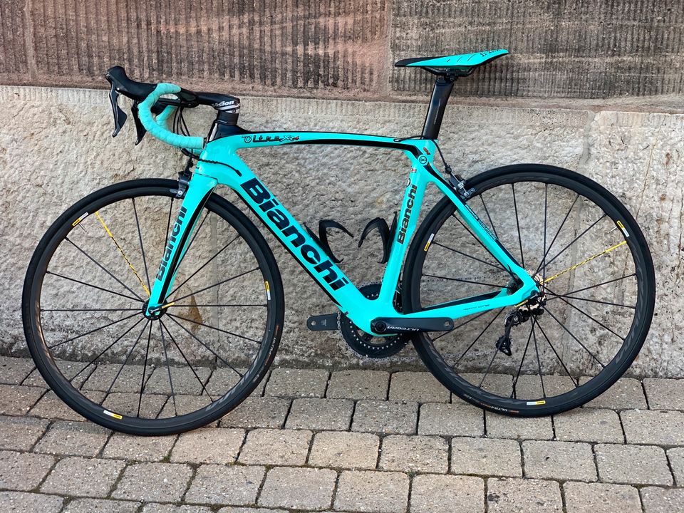 BIANCHI OLTRE XR4 Carbon Rennrad, Shimano Ultegra in Nürnberg (Mittelfr)