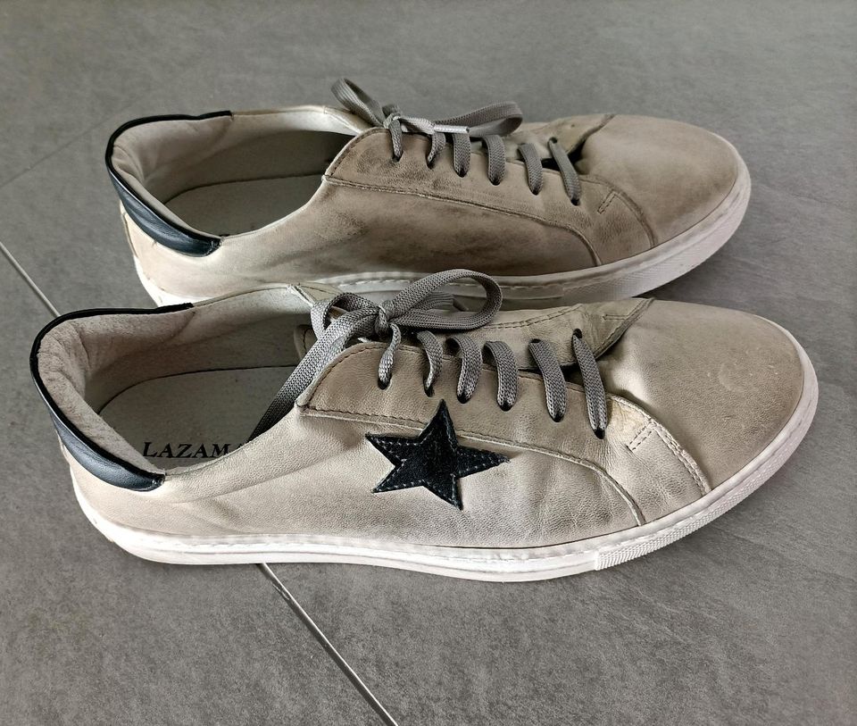 LAZAMANI Sneaker grau Stern Gr. 42 wie neu in Stuttgart - Stuttgart-Mitte |  eBay Kleinanzeigen ist jetzt Kleinanzeigen