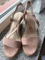 Tamaris wedges Sommerschuhe rosé 40 neuwertig Nordrhein-Westfalen - Moers Vorschau