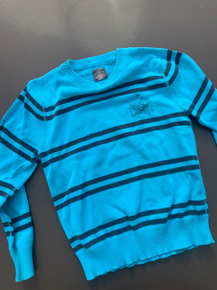 H&M Football Club College Feinstrick Pullover blau gestreift LOGG in Heroldsberg