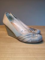 Venturini eleganza Pumps echt Leder Fußbett Wedges beige Gr.38 Bayern - Ebermannstadt Vorschau