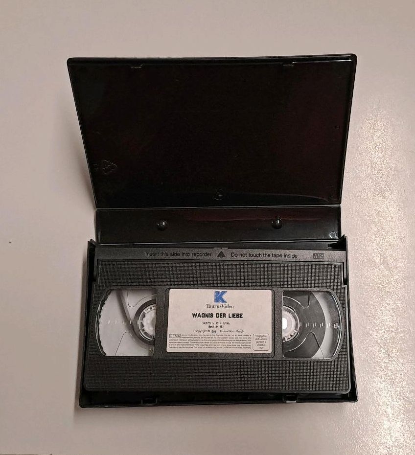 VHS Video Videokassette WAGNIS DER LIEBE in St Gangloff