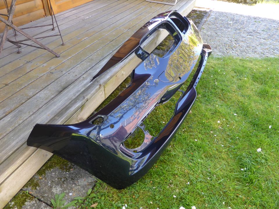 Stoßstange (vorne) für einen 3er BMW Touring, beschädigt in Roding