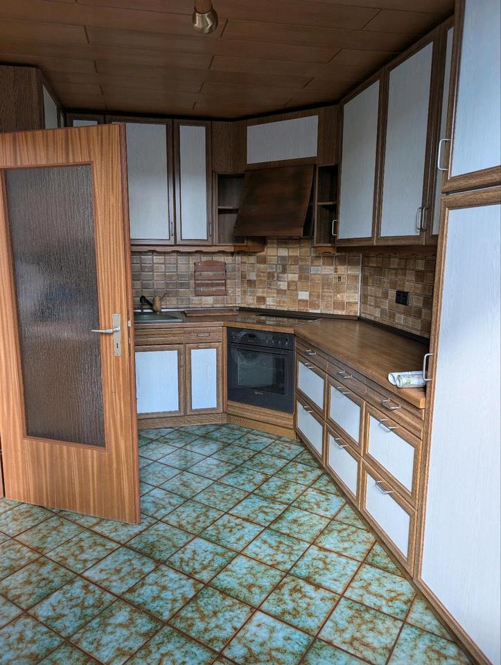 Verkaufe Dachwohnung 2,5 Zimmer mit ausbaubarem Speicher in Mannheim