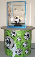 Fussball Glastresor mit Codeschloss Acryltresor  Knack den Tresor Bayern - Holzgünz Vorschau