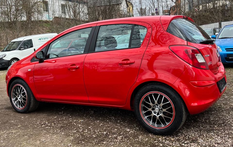 Opel Corsa D Edition in Gotha