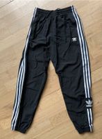 Adidas Sporthose Gr.34 Neuhausen-Nymphenburg - Neuhausen Vorschau