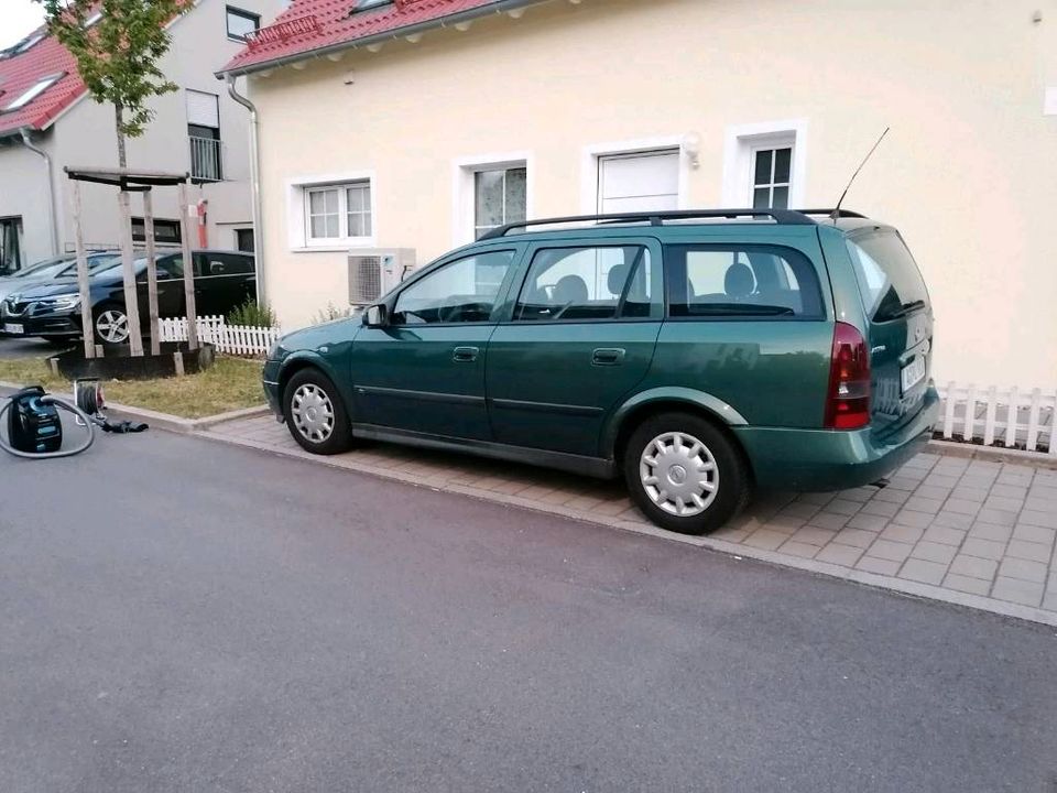 Opel Astra 1.6 G Caravan in Regensburg