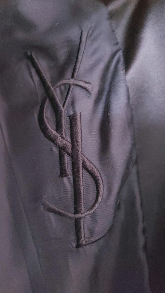 Yves Saint Laurent Gehrock schwarz m/l in Mainz