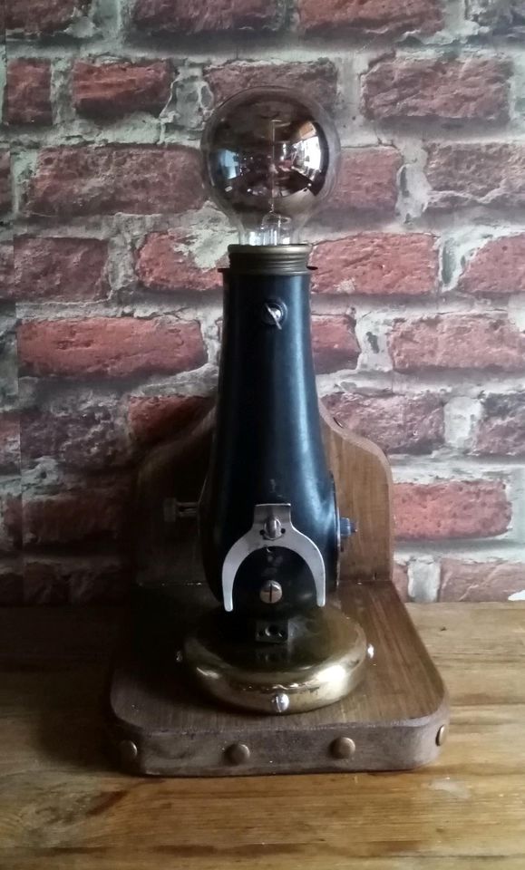 Lampe Leuchte alte Nähmaschine industrial Steampunk shabby Deko in Korbach