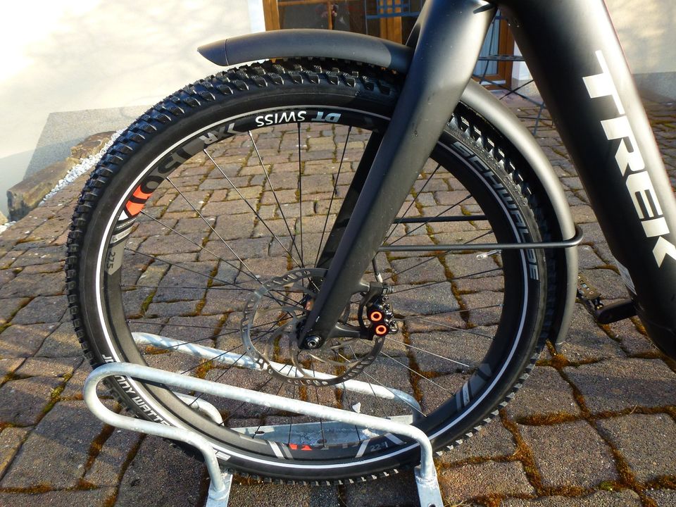 TREK Allant + 9.9 Größe M in Schlettau