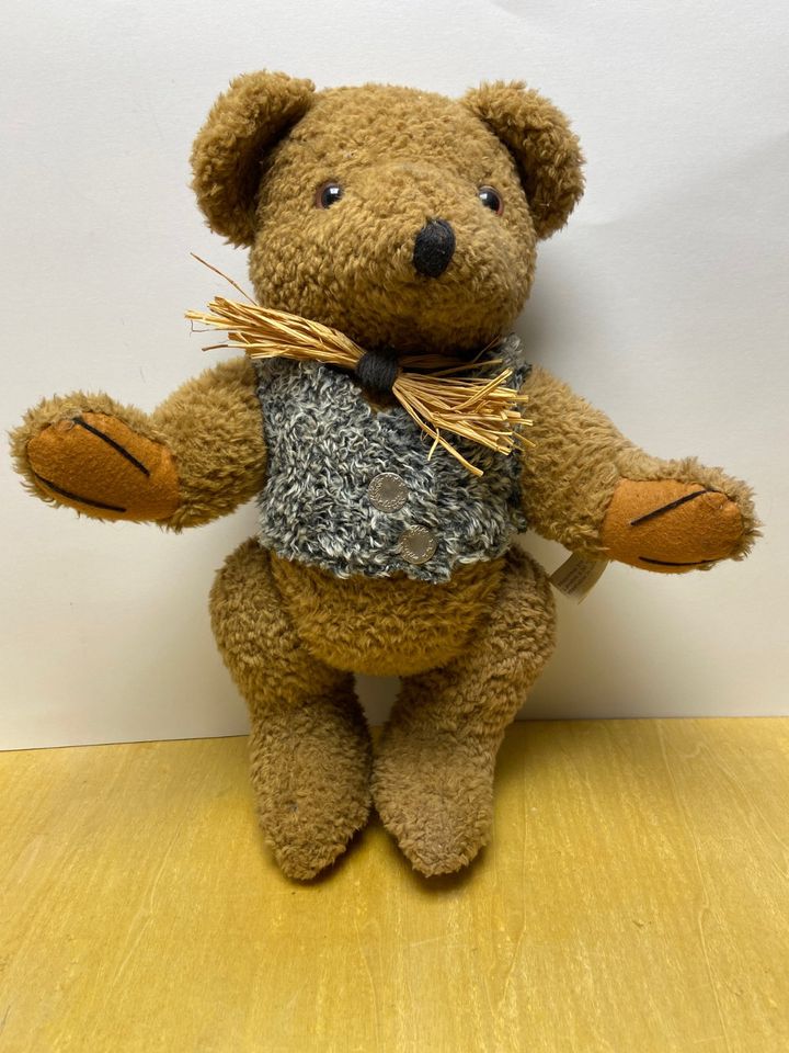 Vintage SUNKID Teddy mit Weste & Strohkrawatte ca. 36cm in Berlin - Rudow |  Kunst und Antiquitäten gebraucht kaufen | eBay Kleinanzeigen ist jetzt  Kleinanzeigen