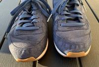 Sneakers Nike Blau Wildleder Gr. 41 Sportschuhe Hessen - Egelsbach Vorschau