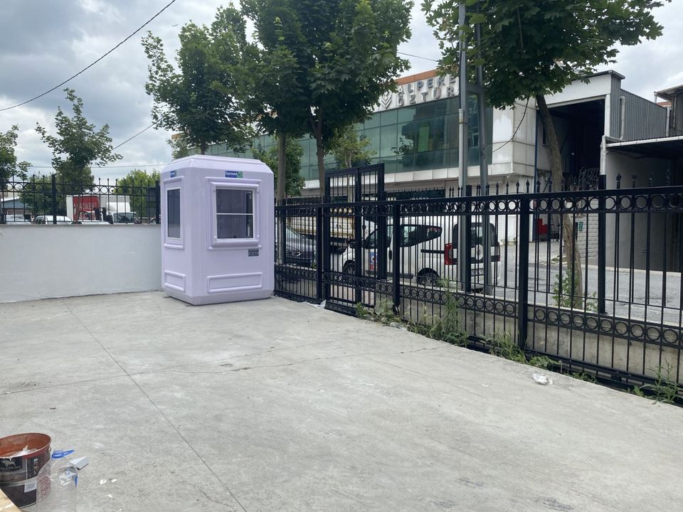 Pförtnerhaus | Wachhaus | Verkaufsmobil | Mobile Verkaufsstände | Verkaufspavillion | Kioskkabine | Kassenhaus | Mobiler Kiosk | Mobiler Marktstand | Verkaufsstand | Barrierefrei | Mobile Toilette in Görwihl