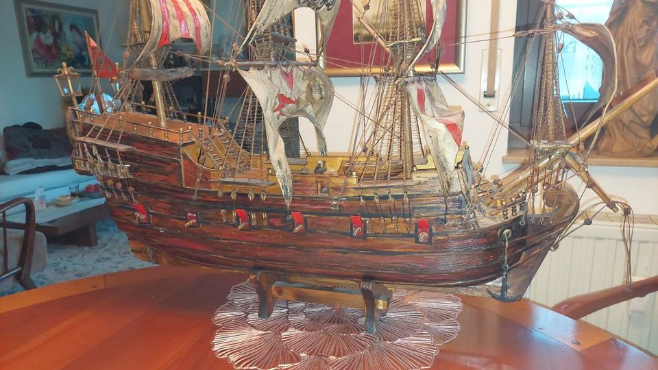 Historisches Kriegsschiff Schiffsmodell Segelschiff Holz ca.70cm in Nürnberg (Mittelfr)