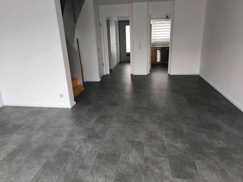 Bodenverlegung Vinyl Parkett Laminat Teppich PVC Spachteln in Reinbek