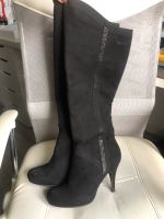 Tamaris Overknees Stiefel neuwertig Gr. 40 High Heels schwarz Nordrhein-Westfalen - Lippstadt Vorschau