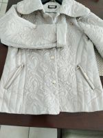 JACKE MIT STEPPUNG  ELEGANT GR.42 Düsseldorf - Garath Vorschau