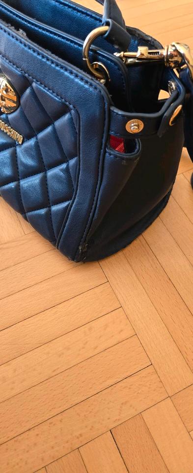 Love Moschino Handtasche Umhängetasche dunkelblau in Roxel