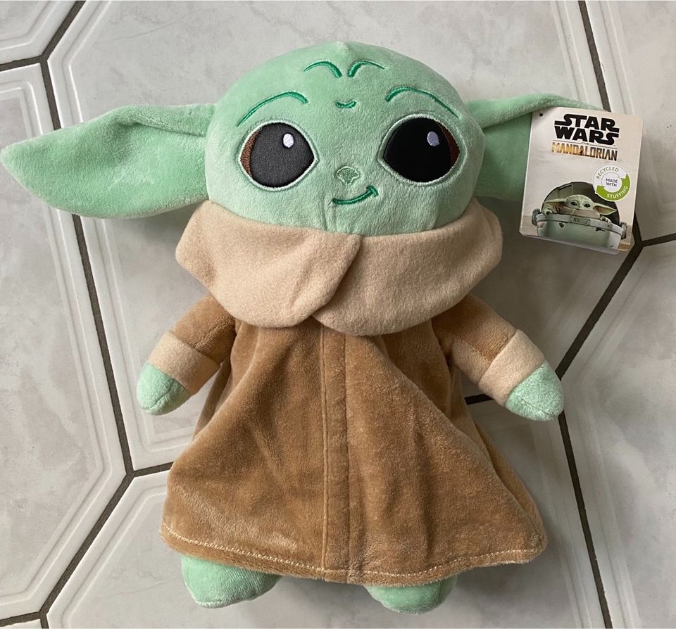 Disney The Child Baby Yoda Grogu Kuscheltier Plüschtier 30 cm NEU in Marne