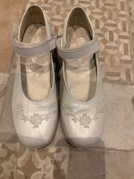 Kommunion Schuhe 34 35 Däumling weiß pearlmut Nordrhein-Westfalen - Lohmar Vorschau