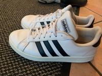 Adidas Sportschuhe Sneaker 42 Schleswig-Holstein - Hartenholm Vorschau