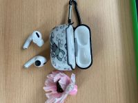 Apple Airpods 2 Jahre alt und leicht gebraucht Baden-Württemberg - Weil am Rhein Vorschau