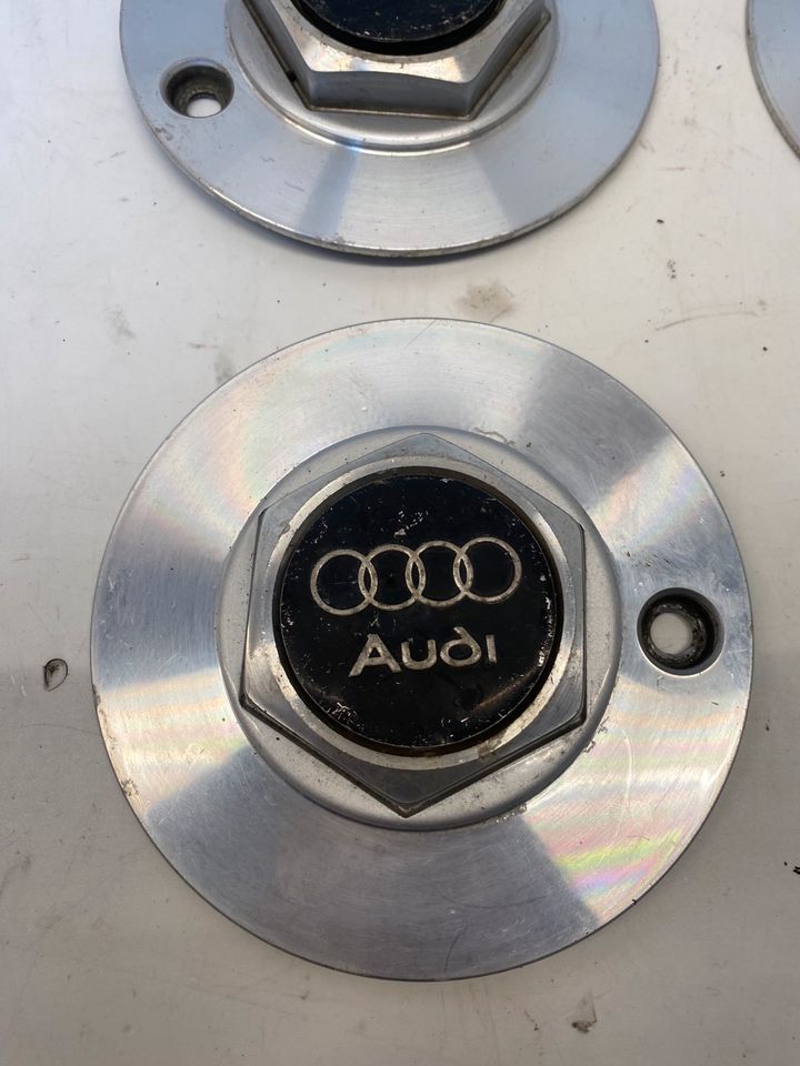 Audi Borbet A Felggendeckel Radzierblenden Nabendeckel Set in Bredstedt