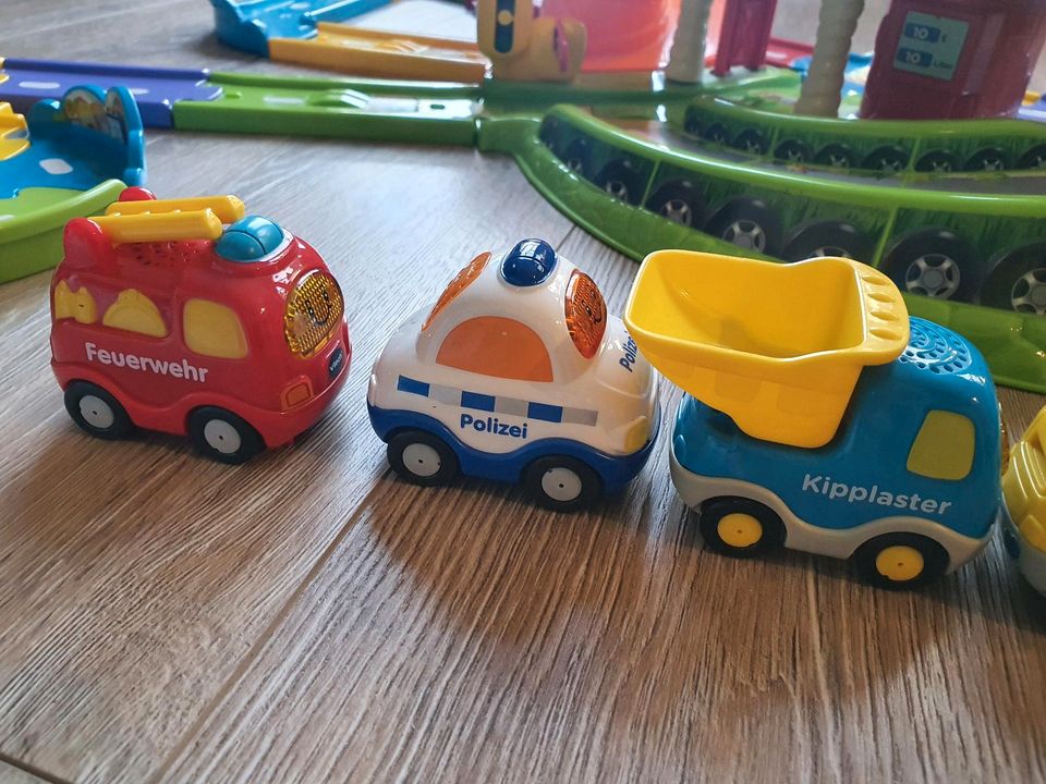 Tut tut Babyflitzer VTECH große Sammlung Autos in Much