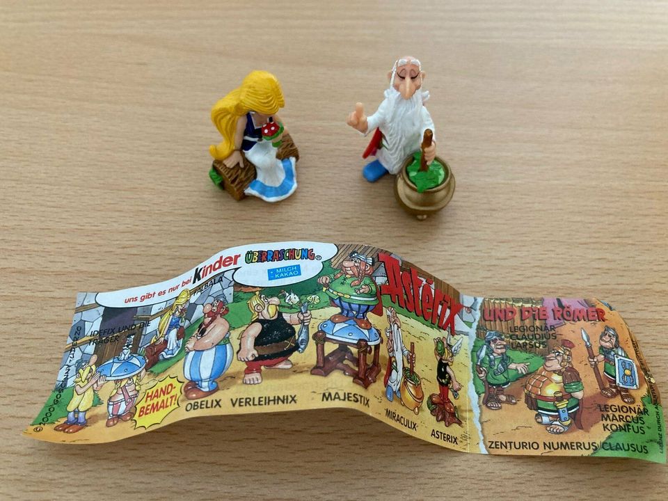 Überraschungsei-Figuren Ü-Ei Asterix und Römer Miraculix Falbala in Waldkirch