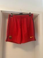 Nike FCB kurze Hose rot Shorts XL Hessen - Groß-Zimmern Vorschau