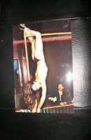 Elizabeth Hurley Original Autogramm #3 Pole Dance Dancing Strip Hessen - Mühltal  Vorschau